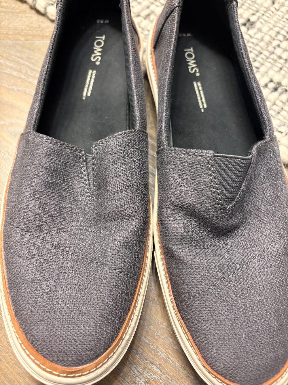 TOMS women's Slip-On Canvas Shoe - dark gray